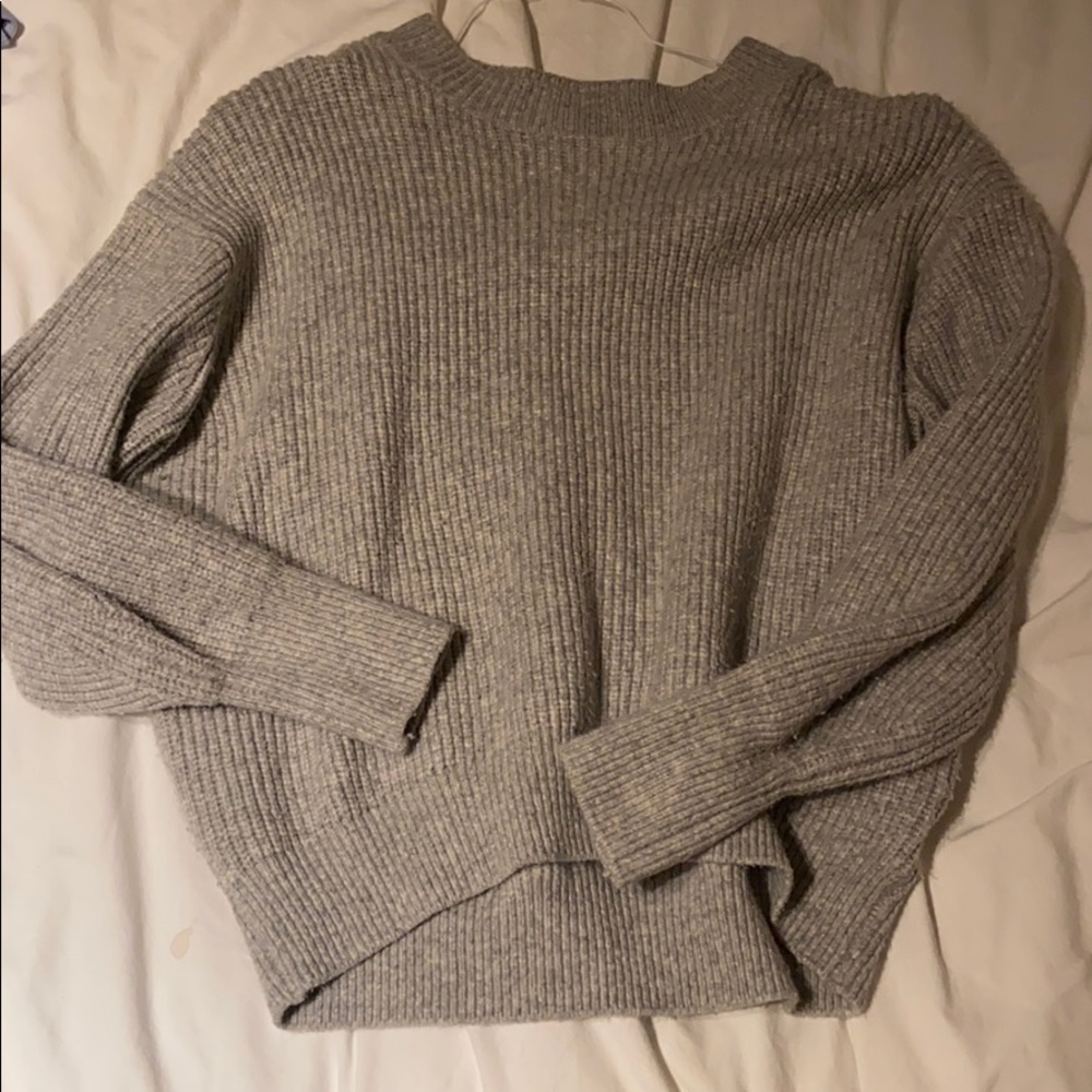 Chunky grey knit sweater